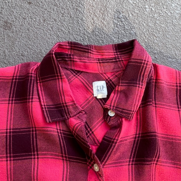GAP | Women’s Long Sleeve Plaid Button-Up Flannel Shirt Pink Burgundy MEDIUM - Picture 3 of 14